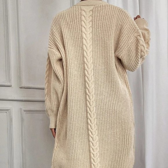 CASUAL DOLLZ CABEL KNIT CARDIGAN WITH POCKETS - Picture 5 of 6